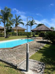Piscina di Bungalow Tipanier - Vue parfaite o nelle vicinanze