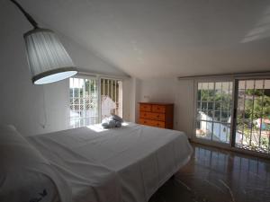 Llit o llits en una habitació de Villa Murcia, 5 dormitorios, 10 personas - ES-220-34