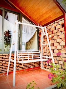 Rõdu või terrass majutusasutuses Khu Nghỉ Dưỡng View Triệu Mây