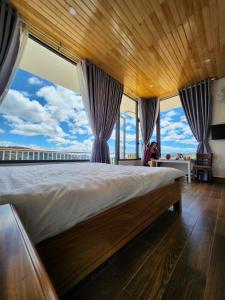 Voodi või voodid majutusasutuse Khu Nghỉ Dưỡng View Triệu Mây toas