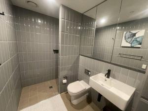 Koupelna v ubytování Foreshore apt -sleeps 4 -free parking -WI-FI