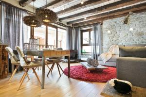 Posedenie v ubytovaní LUDERNA - Apartamento Pin Roi
