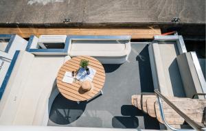 Hausboot Relax的阳台或露台