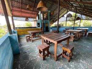 Restaurace v ubytování Curly Hostel Negombo
