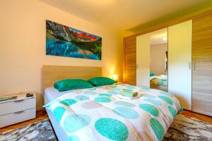 Ένα ή περισσότερα κρεβάτια σε δωμάτιο στο Guesthouse Diva Grabovčeva