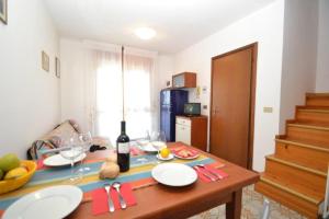 Φωτογραφία από το άλμπουμ του Spacious and bright flat with swimming pool - Beahost σε Μπιμπιόνε