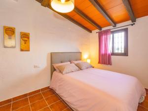 Postel nebo postele na pokoji v ubytování Cubo's Casita Rural Haro