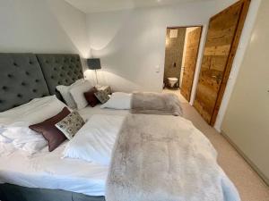 Spacious Family Apt Flims close to Lake Cauma客房内的一张或多张床位