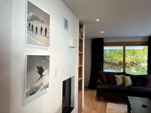Spacious Family Apt Flims close to Lake Cauma的休息区