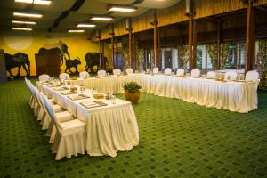 Konferenční prostory v ubytování Kilaguni Serena Safari Lodge + 26 fotografií