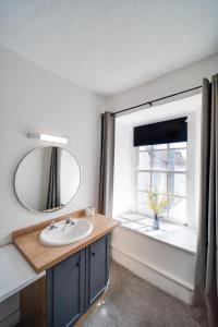 A bathroom at The Beaufort Hotel