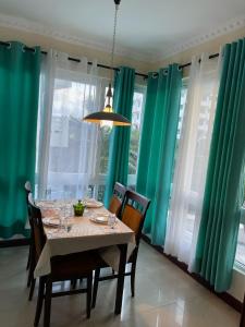 Χώρος καθιστικού στο Sunrise Resort 1BR Apartment