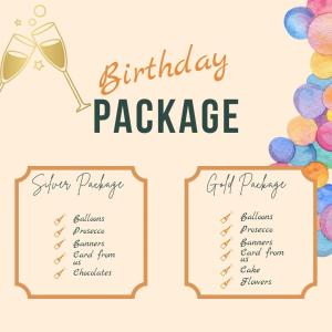 un set di inviti per una festa di compleanno con un bicchiere di vino e palloncini di Cosy Riverside Apartment - FREE PARKING a York