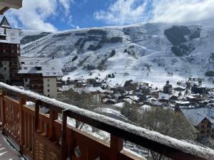 Výhľad na hory alebo výhľad na hory priamo z apartmánu + 6 fotografií