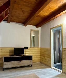 TV a/nebo společenská místnost v ubytování Rural Resort Tron