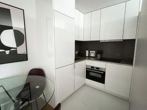 Virtuvė arba virtuvėlė apgyvendinimo įstaigoje GuestReady - Senhora da Hora stay near City Golf