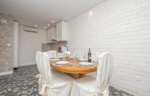 Nápoje v ubytovaní Apartment Makarska Zagrebacka