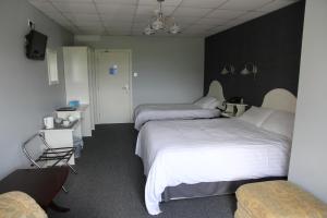 Gallery image of 5 Corners Guest Inn in Ballyclare +17 photos