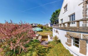 Κήπος έξω από το Nice Apartment In Saint-Pierre-Quiberon