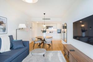 Μια τηλεόραση ή/και κέντρο ψυχαγωγίας στο GuestReady - Asaf's Magnolias Retreat +18 φωτογραφίες