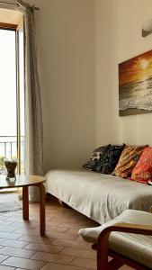 Posezení v ubytování Beautiful and Cozy Seaview Residence