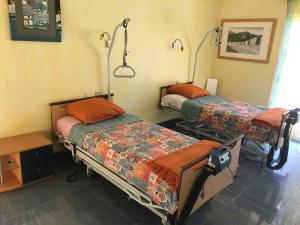 Lova arba lovos apgyvendinimo įstaigoje Sud Vacances