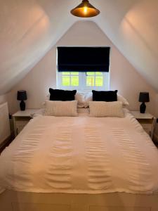 Gallery image of The Little Thatch - Close to Marlow and Henley in Marlow
