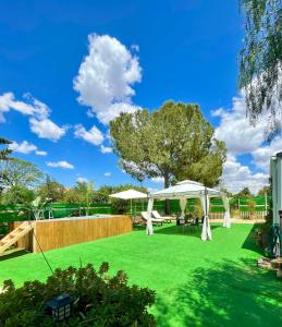 Zahrada ubytování Casa rural con Jacuzzi en Alcalá de Guadaíra, Cerca de Sevilla