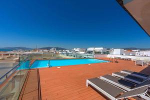 Swimmingpoolen hos eller tæt på AMAZONIA - Apartamento moderno centrico con Piscina Terraza y Parking