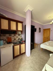 Cucina o angolo cottura di Гостевой дом при кафе оазис