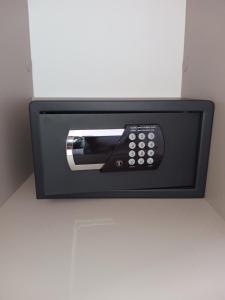 un forno a microonde con telecomando di Mobile Home Drage a Drage