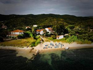Gallery image of Hotel Paradise Ouranoupolis in Ouranoupoli