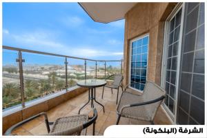 Balkoni atau teres di شقق فاخرة في برج المسارات