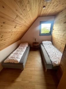 Postel nebo postele na pokoji v ubytování Nautnes sea view apartment