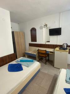 Kuchyň nebo kuchyňský kout v ubytování Family Hotel Julian
