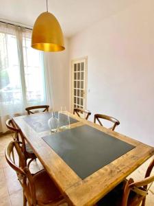 Fotografie z fotogalerie ubytování Superbe Maison à Saint-Ouen v destinaci Saint-Ouen