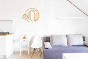 Khu vực ghế ngồi tại Cichy Domek - Podgrzewany Basen, Sauna i Jacuzzi w Cenie Pobytu +35 ảnh