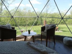 Ruang duduk di Glamping Beograd