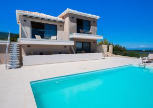 Φωτογραφία από το άλμπουμ του Highview luxury suites στην Κατούνα