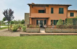 Κήπος έξω από το CASA MACINARINO APPARTAMENTO 6 con PISCINA