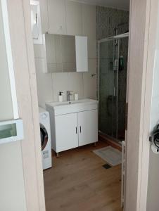 Kuchyň nebo kuchyňský kout v ubytování Friends' place Trikala + 29 fotografií