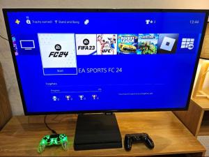 Fotografie z fotogalerie ubytování House Camellia with fenced pool and playground v destinaci Blizna Donja