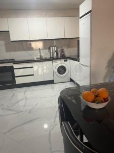 Η κουζίνα ή μικρή κουζίνα στο Manami Appartementen AlHoceima