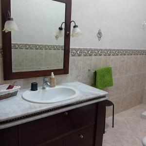 A bathroom at Happy Holiday