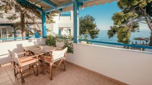 Fotografie z fotogalerie ubytování Serenity Beach Front Maisonette, Mola Kaliva v destinaci Mola Kalyva + 39 fotografií