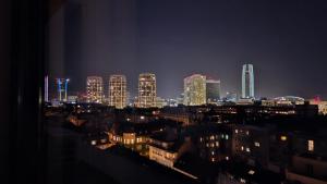 Výhľad na mesto Bratislava alebo výhľad na mesto priamo z apartmánu