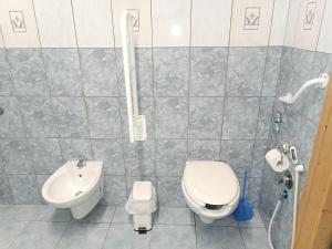 Koupelna v ubytování Fodor