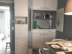 Una cocina o zona de cocina en Appartement-Mehrblick-Montemare-Mon-27