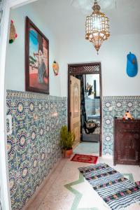 Χώρος καθιστικού στο DAR CHEFCHAOUEN