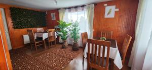 Restaurace v ubytování Hostal La nona